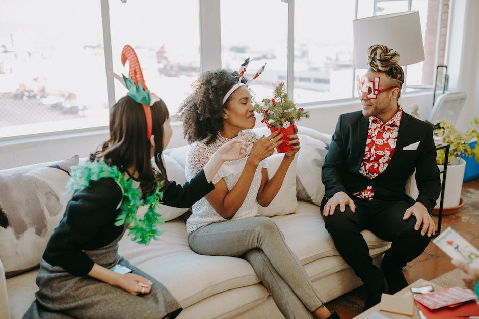 how many pizzas for 20 people