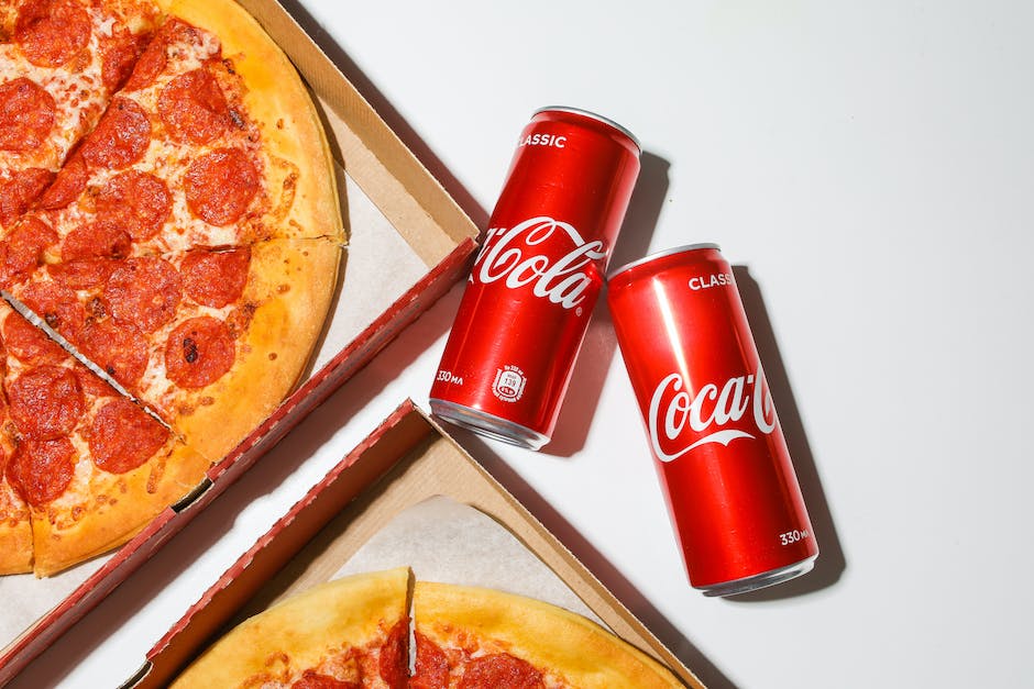 How many calories are in a slice of pizza 13 the caloric content of a papa johns pizza slice